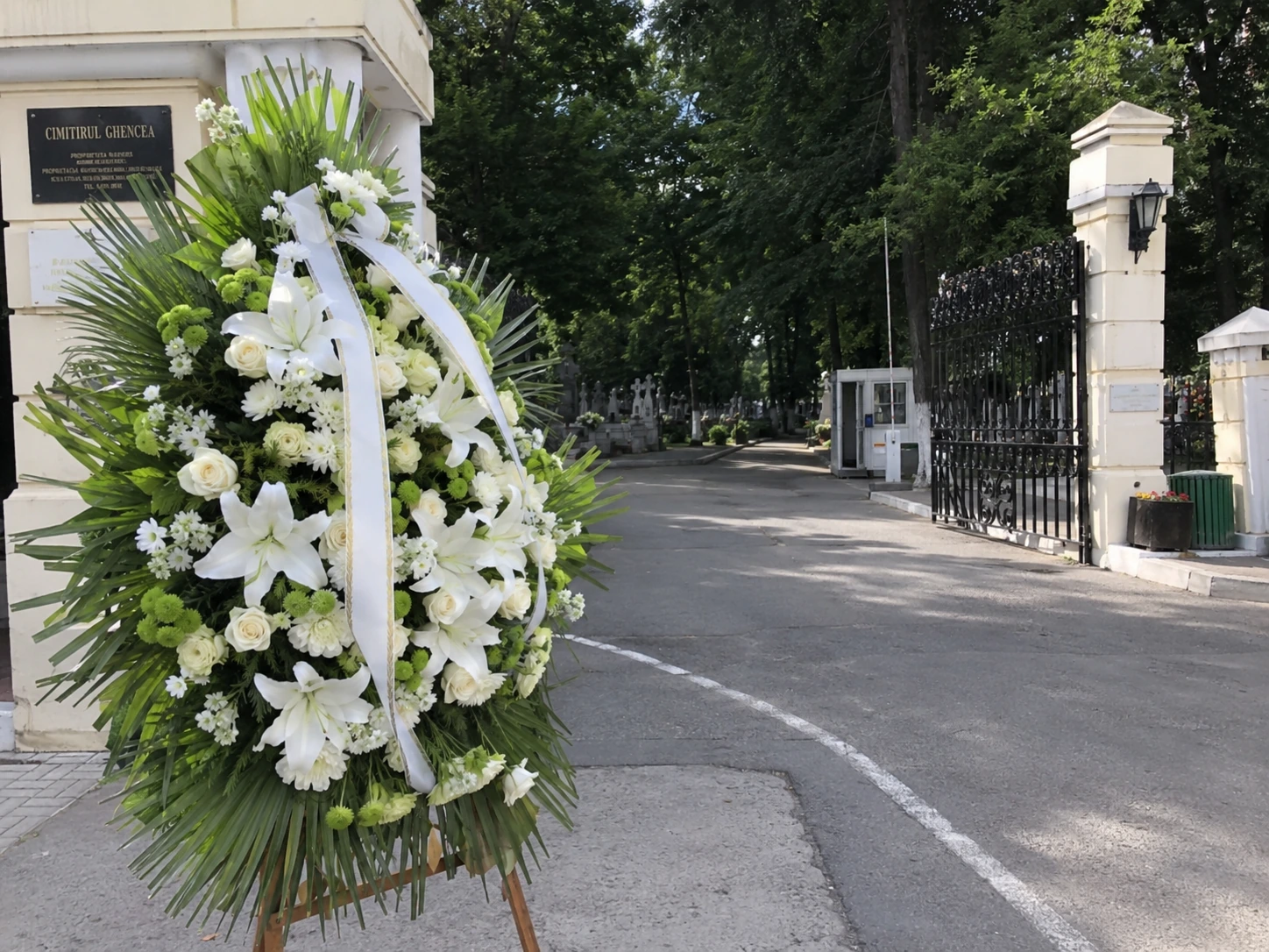 coroane funerare livrate la Cimitirul Ghencea