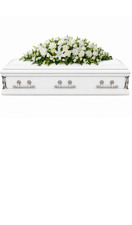 Aranjament funerar pentru sicriu din crini albi, trandafiri albi și crizanteme albe - vedere pe sicriu